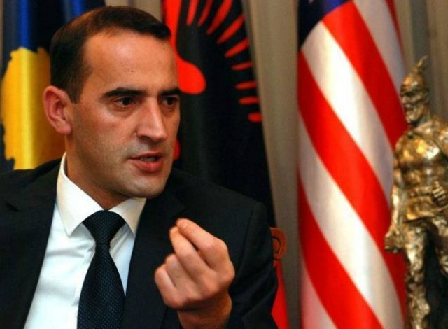 FLETËARRESTI E LËSHUAR NGA SERBIA/ Ndalohet në Vjenë vëllai i Ramush Haradinajt
