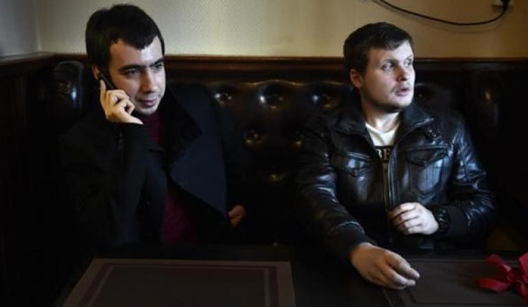 “ZOTI PRESIDENT JU JENI”/ Dy “djem rusë” me telefonatat e tyre trazojnë politikën edhe në Ballkan: Ja kush qëndron pas tyre
