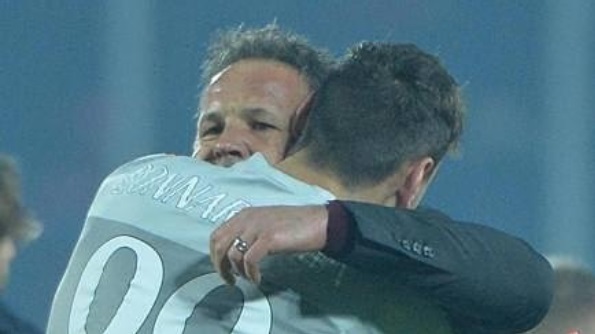 “TI MË KE MËSUAR TË MOS HEQ DORË KURRË”/ Donnarumma prek të gjithë me fjalët për sëmundjen e Mihajloviç