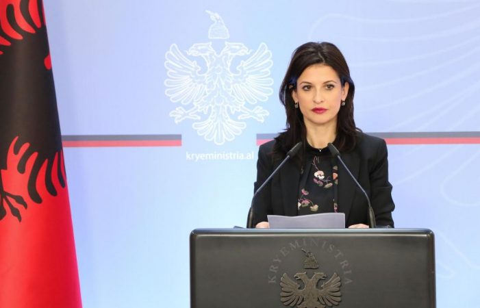 MIRATOHET “PAKETA ANTI-SHPIFJE”/ Ja detyrimet dhe penalitetet për mediat online
