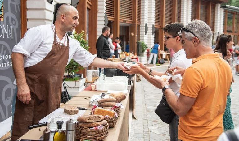 “FESTA E FËRGESËS”/ Rikthehet për të dytin vit tek Kalaja e Tiranës