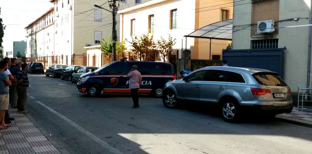 DROGË DREJT MALIT TË ZI/ Ja çfarë ndodhi sot me 5 të arrestuarit e “Prekalorit”