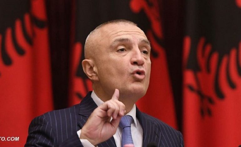 “PRESIDENTI NË GJENDJE TË RËNDUAR MENDORE”/ Meta: Unë jam Avni Rustemi e Mic Sokoli, që do shpëtojë Shqipërinë nga Sorosi