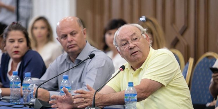 “TEATRI KA DEGRADUAR”/ Gëzim Kame: Përpjekjet për ndërtimin e një godine të re janë bërë që në vitet ’70