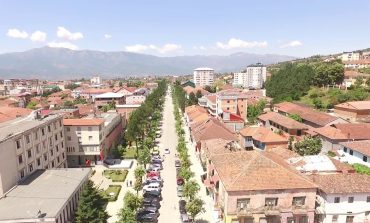 KOMENTET/ Turisti turk për Peshkopinë: Gëzohem sa herë qe e vizitoj! Shqiptari: I vdekur si...