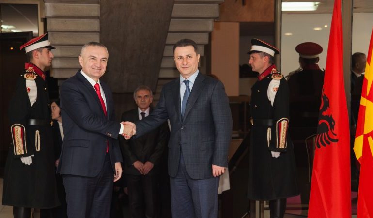 ”AMBASADORËT TË KAPUR, KRIZËN E ZGJEDHIM VETË”/ Ngjashmëria e pabesueshme e deklaratës së Metës me fjalimin e fundit të Gruevskit