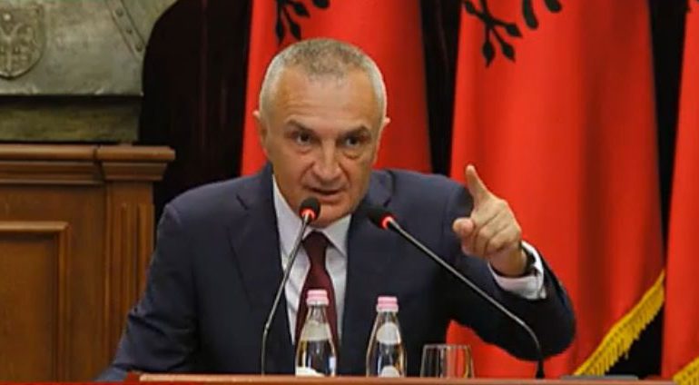 FRIKA E SHKARKIMIT/ Presidenti Meta letër KLGJ për vakancën në Gjykatën e Lartë