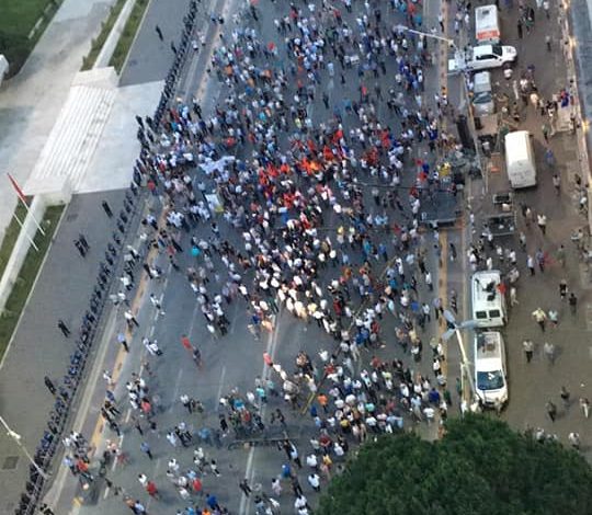 PAMJET E PARA NGA PROTESTA/ Basha dhe vapa kanë bërë punën e vet (VIDEO)