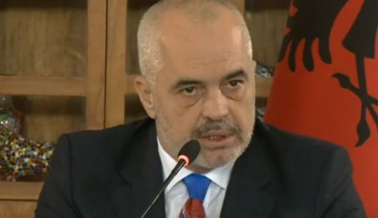 BASHKËBISEDIMI ME GAZETARËT/ Rama: Komunikimi i sotëm, për të nënvizuar prioritet