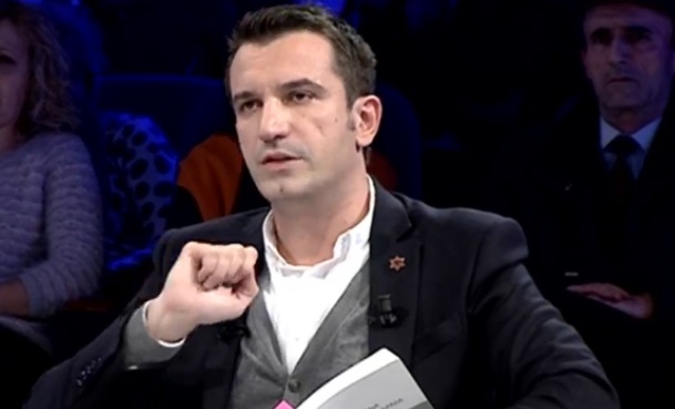 PUBLIKON FOTOT/ Veliaj: Shihni vetë e gjykoni, nëse ja vlen që PD ta mbajë peng Teatrin e ri