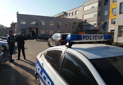 E RËNDË/ Humb jetën nga një kokërr qershi, fëmija 16-muajsh në Tiranë
