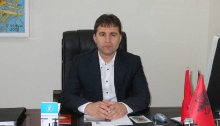 “KRITIKËT DO TË COPËTOJNË”/ Ish kreu i PD vijon sulmet ndaj Bashës: Je bërë si puna e gomarit në ëndërr