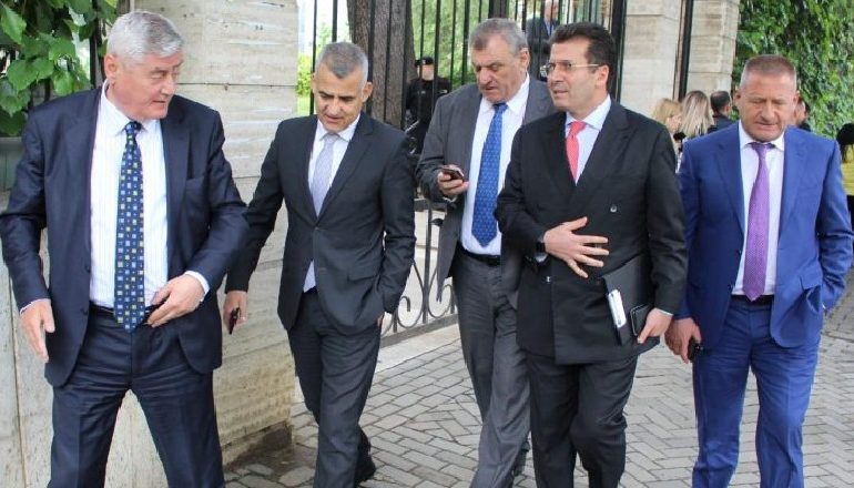 “ZGJEDHJE SIPAS METËS”/ Aleatët “TRADHËTOJNË” Bashën letër KQZ-së: Nisni procedurat për 13 tetorin