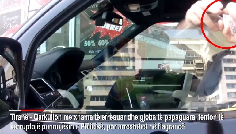 TENTOI TË KORRUPTONTE POLICIN/ Pasi u kap me shkelje, arrestohet shoferi në Tiranë