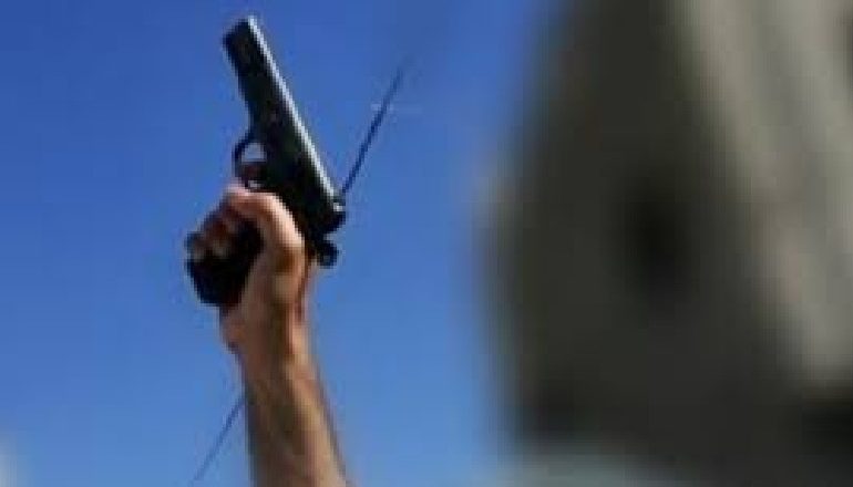 TRONDITET VLORA/ Të shtëna me armë zjarri, plagosen 4 persona