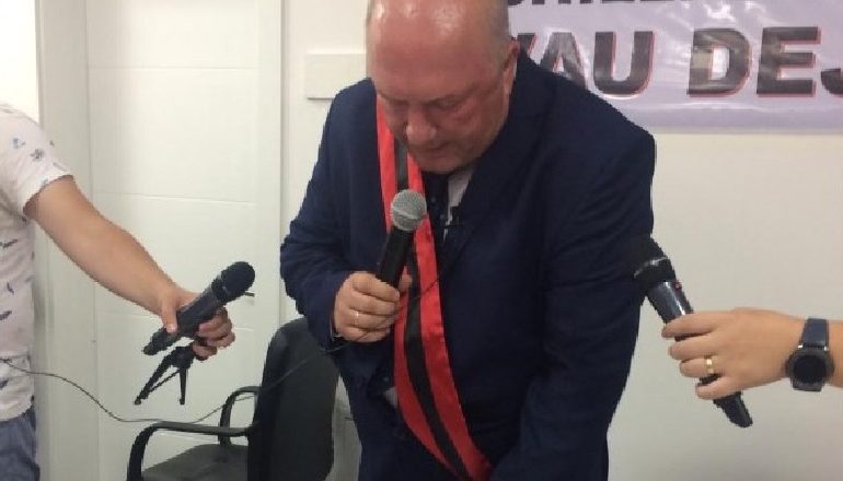 30 QERSHORI/ Betohet në një qendër shëndetësore kryebashkiaku i ri i Vaut të Dejës, Mark Babani