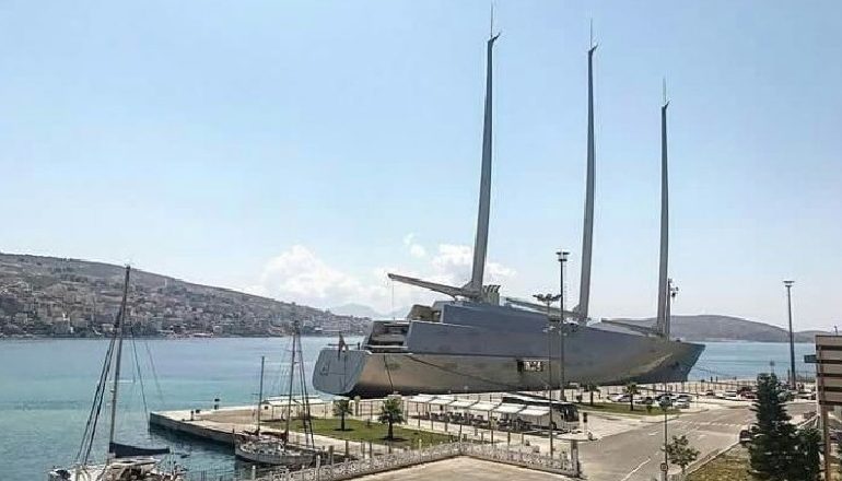 NGA JANARI NË KORRIK/ 800 jahte “pushtuan” Sarandën