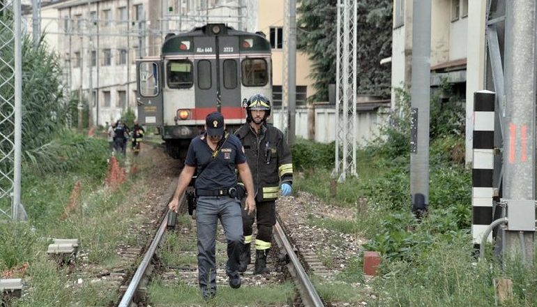 “NUK MUNDA TË BËJ ASGJË”/ Shqiptarja i del trenit përpara dhe humb jetën, dyshohet se kishte probleme mendore