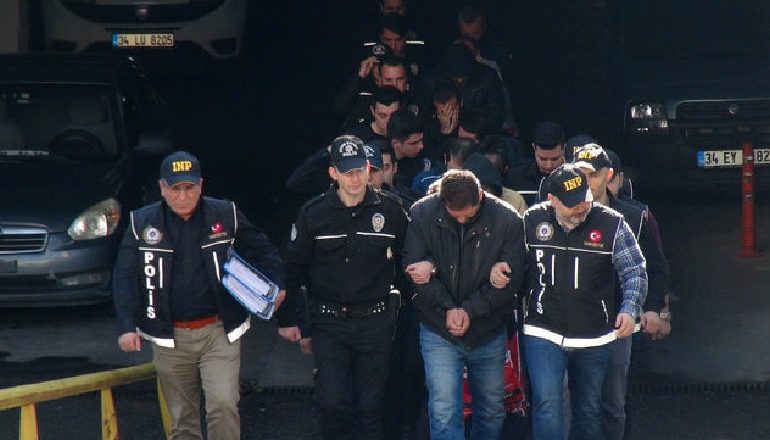 VRASJA NË MES TË RRËSHENIT/ Kush është Armando Gjini, i njohur si ushtari i Met Kananit
