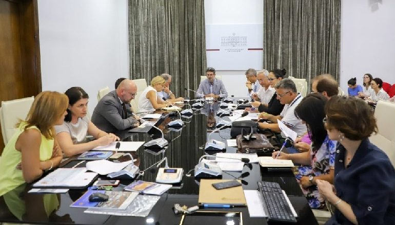 PAJISJET FISKALE/ Biznesi i vogël mund të marrë aplikimet falas