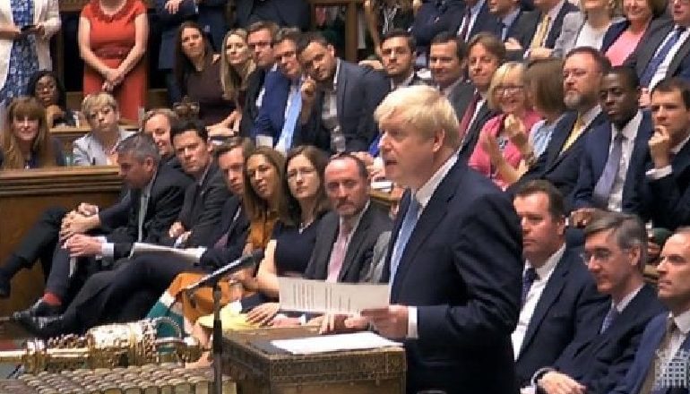 BREXIT/ Boris Johnson i pa parashikueshëm, do të mbyllë Parlamentin deri në 15 Tetor. Mbretëresha e përfshirë