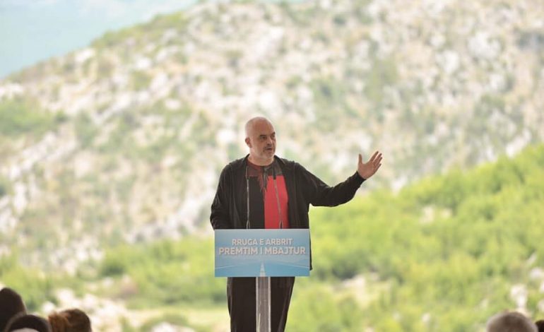 “PËR HIPOKRITËT QË NUK E DINË Ç’JANË PPP-të”/ Rama PUBLIKON videon e Rrugës së Arbërit: Ja ku e kanë një shembull