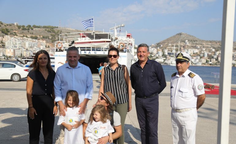 “1 MILION TURISTË”/ Blendi Klosi: Sezon i suksesshëm, 16% turistë më shumë se në 2018 (FOTO)