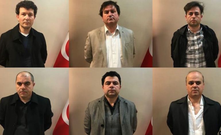KOSOVË/ Kallëzime penale ndaj 22 zyrtarëve policor për dëbimin e gjashtë shtetasve turq