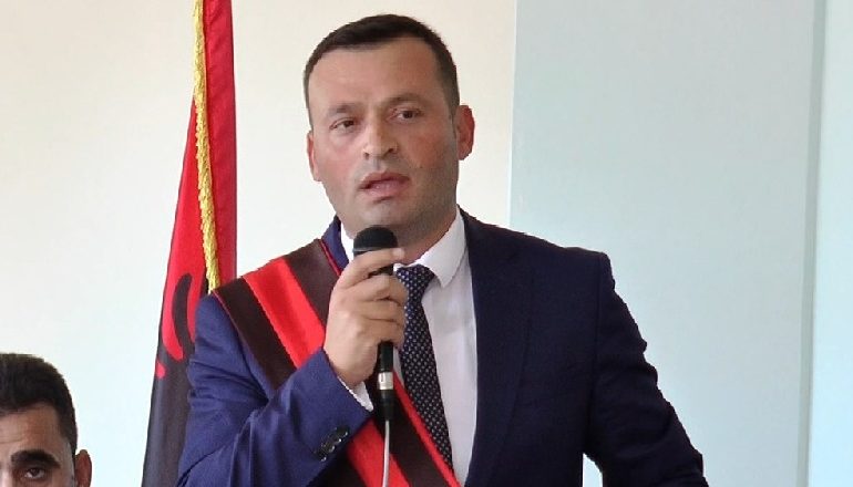 KONSTITUOHET KËSHILLI BASHKIAK DIBËR/ Betohet kryetari i bashkisë, Dionis Imeraj