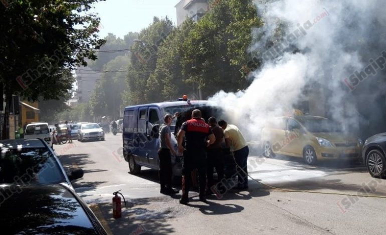 E FUNDIT/ Merr flakë blindi i parave në kryeqytet (FOTO)