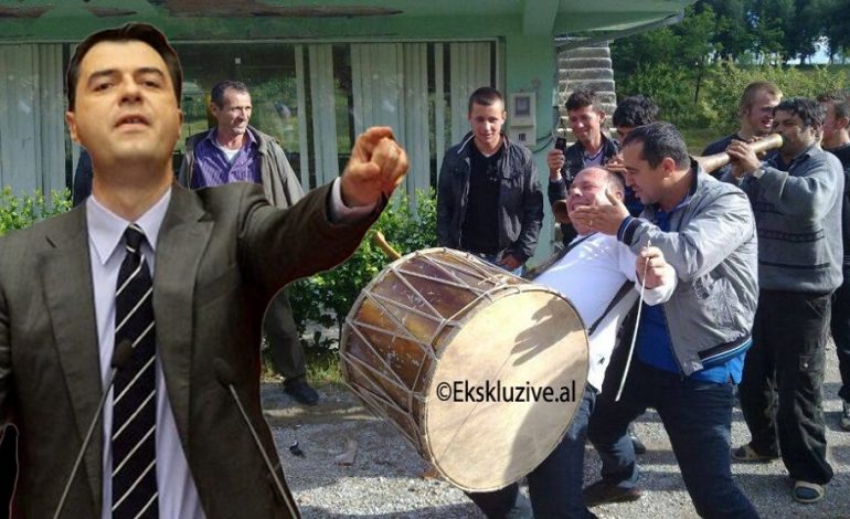 “30 QERSHORIN E FALIM, POR XHELALIN NUK E JAPIM”/ Sekretari i PS ironi me Bashën: Po ta mendosh thellë thellë…