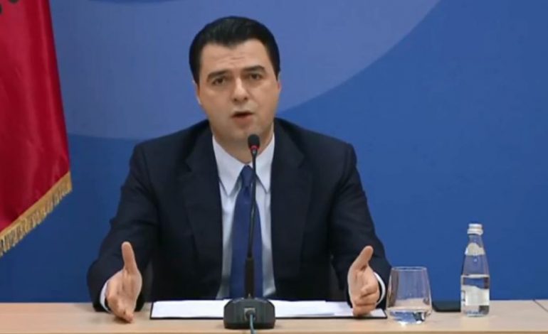 “MË 13 TETOR KA ZGJEDHJE POR PD NUK DO HYJË”/ Sekretari i PS ironi me Bashën: Vapë e madhe tani…