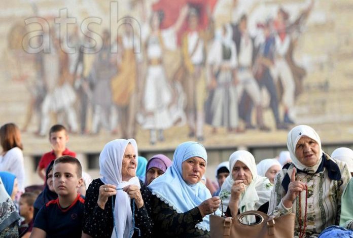 URON KURBAN BAJRAMIN/ Zv.kryeministri Braçe: Sot një ditë vlerash, ndani me njëri-tjetrin…