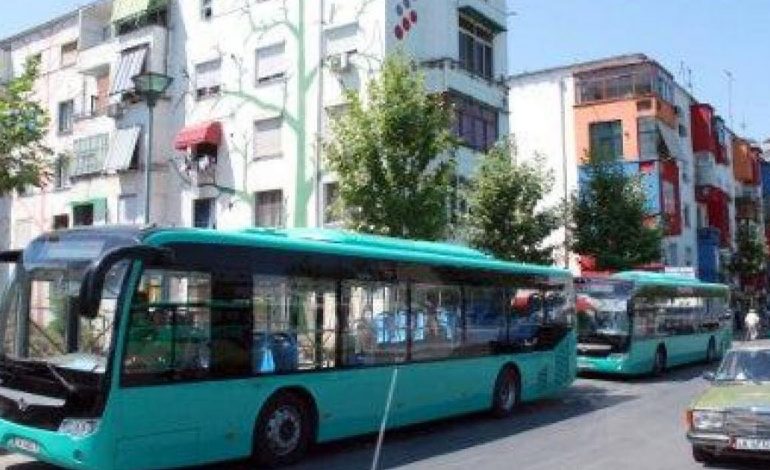 ABONETË E PERSONALIZUARA/ Shoqata e transportit qytetas: Sukses sot, ja ndryshimet te…