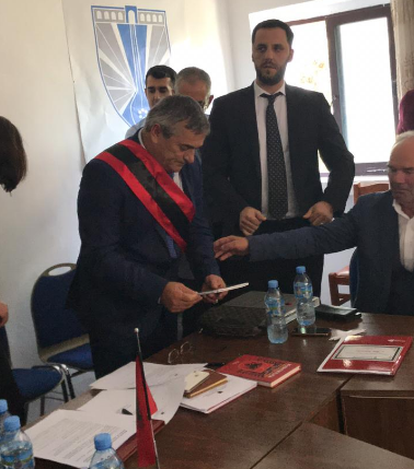 KONSTITUIMI I BASHKIVE/ Betohet kryetari i RI i Bashkisë së Tropojës