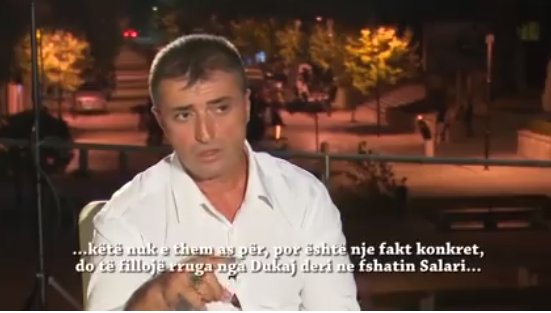SI U KEQPËRDOR INTERVISTA E TËRMET PEÇIT/ Fjalën por e zëvendësojnë me p*rdhë. Kryebashkiaku i Tepelenës: “Pordhhaleve” fjala… (VIDEO)