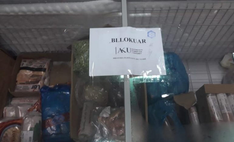 AKU BLLOKON NJË KAMPING NË JALË/ Ja kushtet e “tmerrshme” higjeno-sanitare (FOTO)