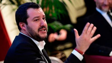SALVINI PO RRËZON QEVERINË/ Lideri i Lidhjes së Veriut ka nisur fushatën në Itali