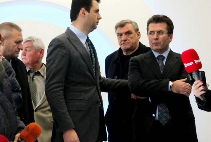 KËSHILLA PËR BASHËN/ Fatmir Mediu: Ulu me Ramën, nuk ka rëndësi emri…