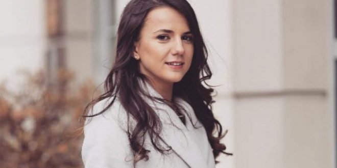VIZITA NË SHBA/ Rudina Hajdari, foto me djalin e Presidentit Trump