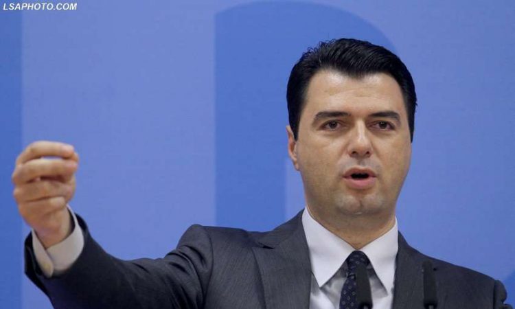 FACT CHECKING/ 3 lista të zeza të Bashës, nga oligarkët kryebashkiakët dhe së fundmi… mediat