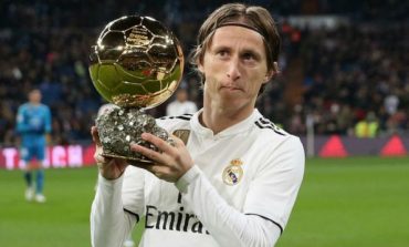 E BUJSHME/ Agjenti i Luka Modric sqaron të ardhmen e "Topit të Artë"