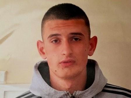 “DO DAL TË TAKOJ CA SHOKË”/ Zhduket 16-vjeçari shqiptar në Angli. Policia, apel për ndihmë (EMRI+FOTO)