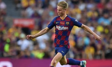 U TRANSFERUA KËTË VERË NË "CAMP NOU"/ De Jong i propozon një lojtar sulmi Barcelonës, ja emri