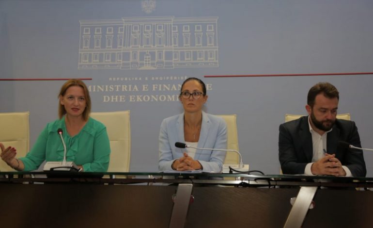 AKSIONI ANTIINFORMALITET/ “Booking” në sitë nga Qeveria, Denaj: Probleme me 800 subjekte…
