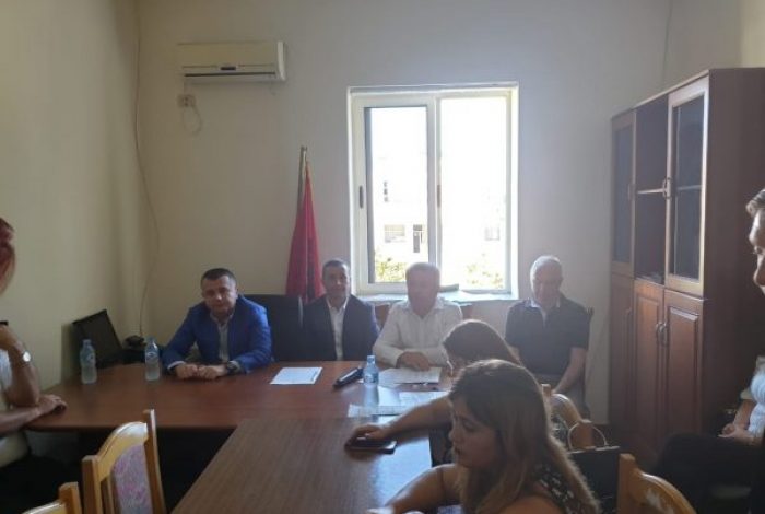 30 QERSHORI/ Betohet kryebashkiaku i ri i Peqinit. Ja porosia e Ballës