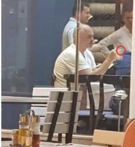 “PO PI CIGARE”/ Rama i përgjigjet “Brrylit”: Mos u fut nëpër kazona tu riciklu mall kazoni, merru me Fevziun se qenka djersit