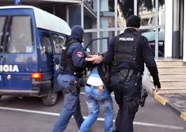 PARANDALOHET VRASJA NË TIRANË/ Si u kap nga policia shkodrani i rrezikshëm i dënuar me 20 vite burg. Kishte me vete…