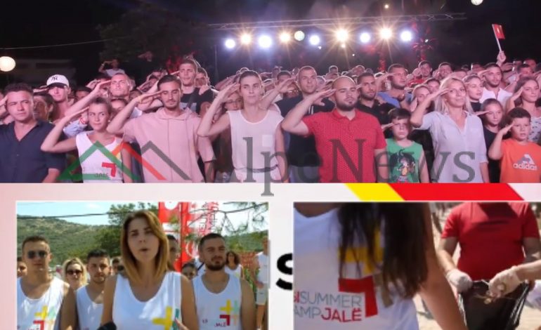 KUR LRI NIS KAMPINGUN NË JALË/ Pas këndimin në rresht, të rinjtë kërkojnë ikjen e Ramës me…