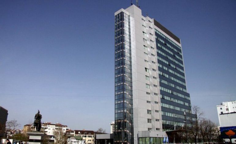KOSOVË/ Partitë politike në lëvizje për koalicione parazgjedhore